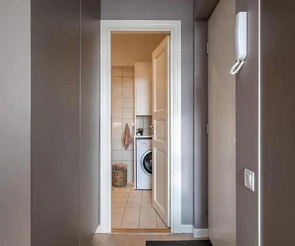 Dzīvoklis Cozy & Stylish - Great For Short Trips Riga