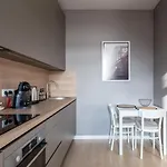 Cozy & Stylish - Great For Short Trips